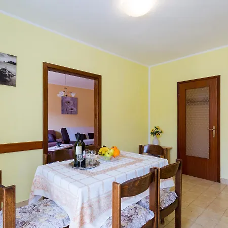 Lägenhet Davorka Poreč
